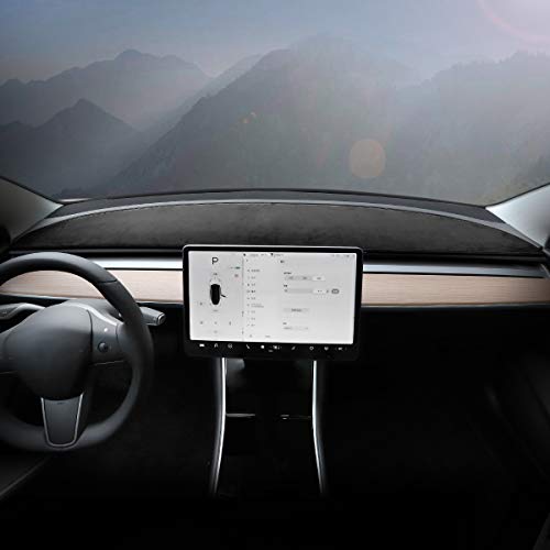 Tesla Model 3 & Y Dashboard Mat (Black)