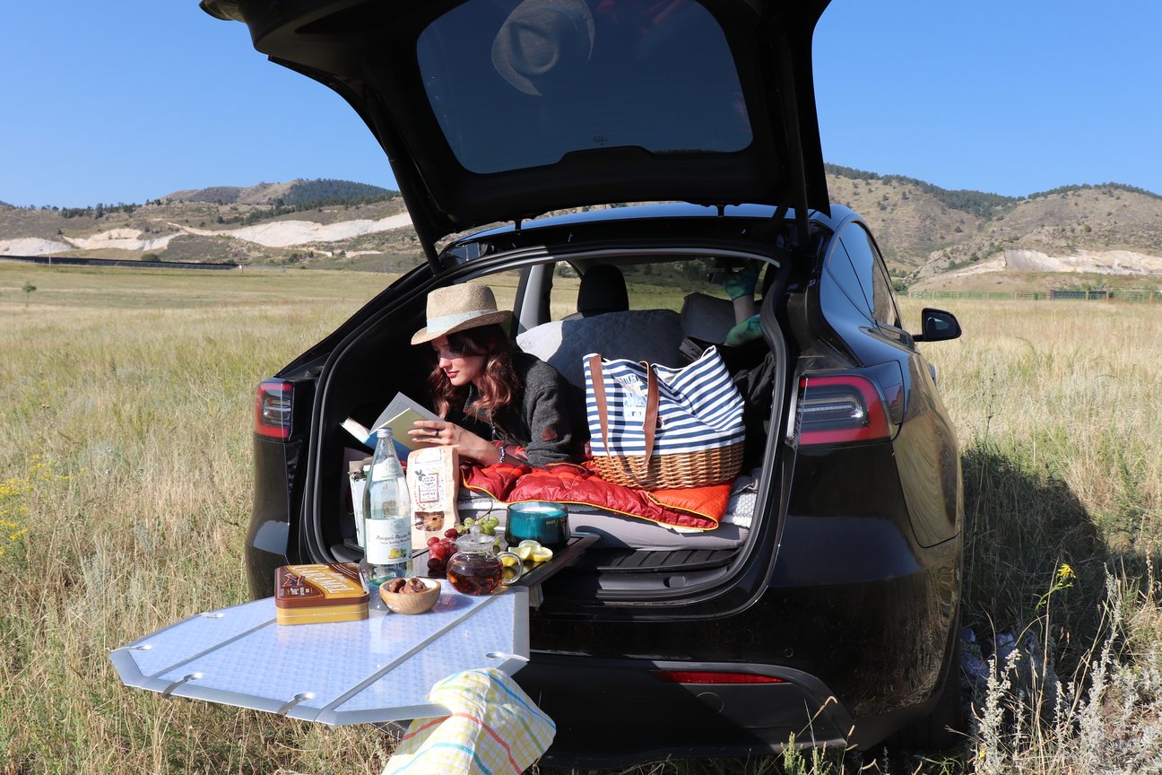 Tailgate Table for Tesla Model S, 3, X, & Y