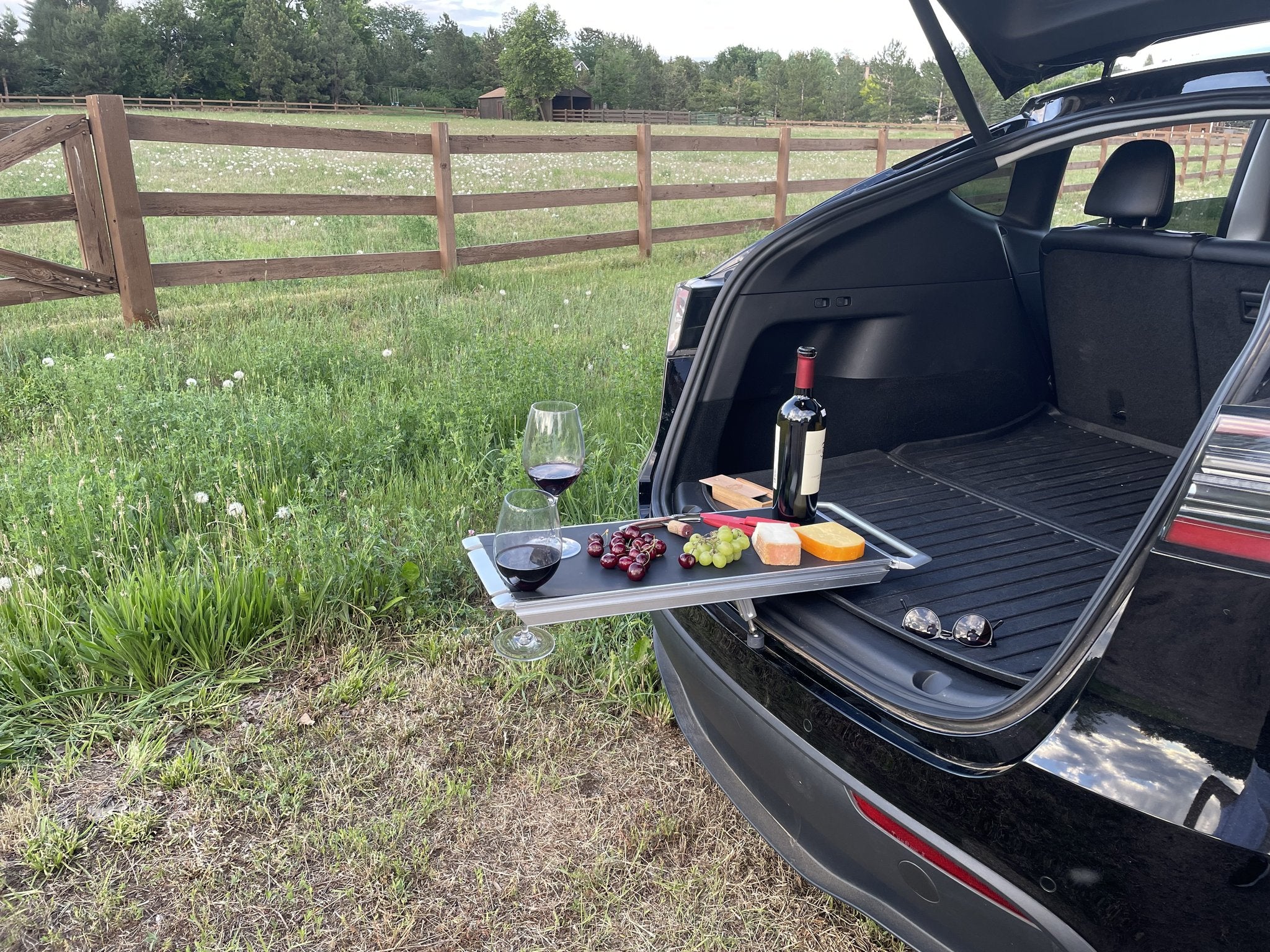 Tailgate Table for Tesla Model S, 3, X, & Y